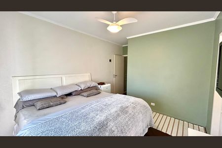 Casa à venda com 190m², 3 quartos e 3 vagas Casa à venda com 190m², 3 quartos e 3 vagasQuarto Suíte