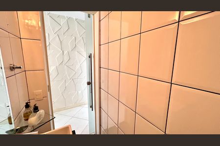 Casa à venda com 190m², 3 quartos e 3 vagas Casa à venda com 190m², 3 quartos e 3 vagasLavabo