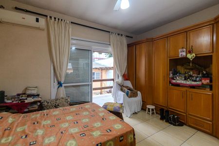 Casa à venda com 105m², 3 quartos e 4 vagasSuíte
