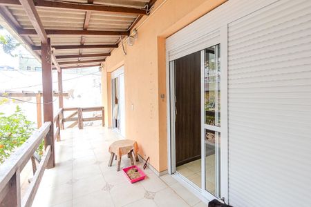 Casa à venda com 105m², 3 quartos e 4 vagasVaranda