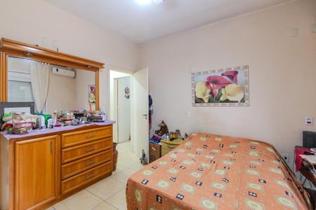 Casa à venda com 105m², 3 quartos e 4 vagasSuíte