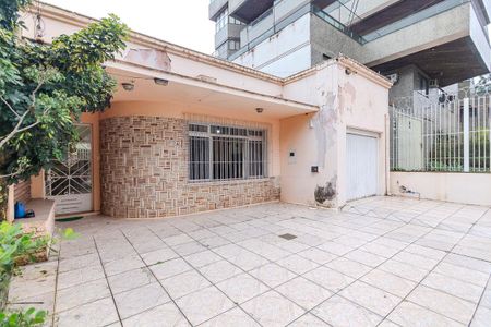 Casa à venda com 105m², 3 quartos e 4 vagasFachada