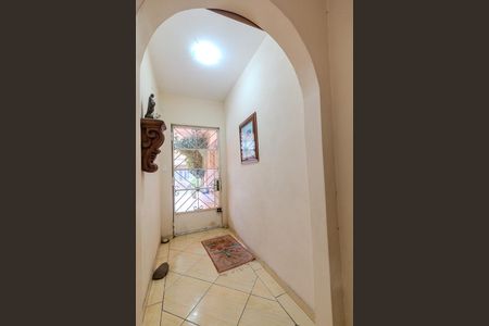 Casa à venda com 105m², 3 quartos e 4 vagasHall de entrada