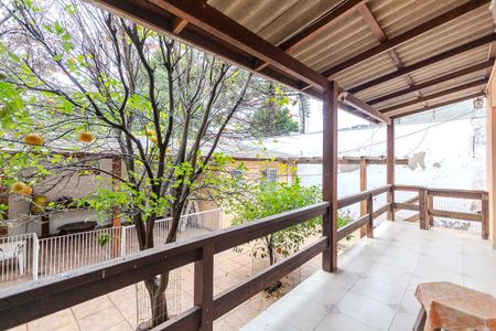 Casa à venda com 105m², 3 quartos e 4 vagasVaranda