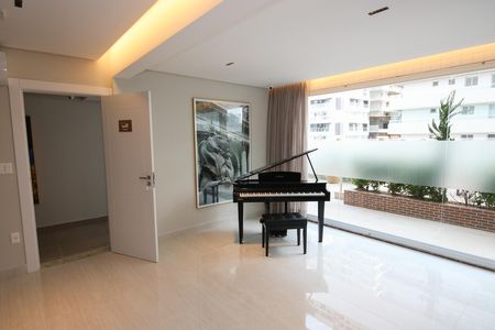 Apartamento para alugar com 85m², 2 quartos e 2 vagas Apartamento para alugar com 85m², 2 quartos e 2 vagasÁrea externa