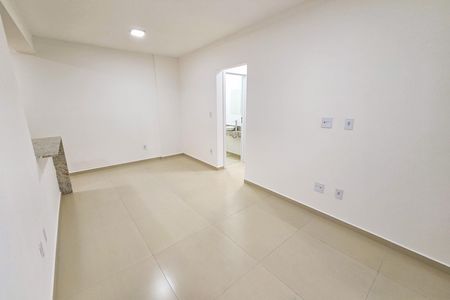 Sala de apartamento para alugar com 2 quartos, 85m² em Canto do Forte, Praia Grande