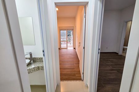 Apartamento para alugar com 85m², 2 quartos e 2 vagas Apartamento para alugar com 85m², 2 quartos e 2 vagasCorredor