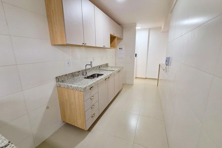 Apartamento para alugar com 85m², 2 quartos e 2 vagas Apartamento para alugar com 85m², 2 quartos e 2 vagasCozinha