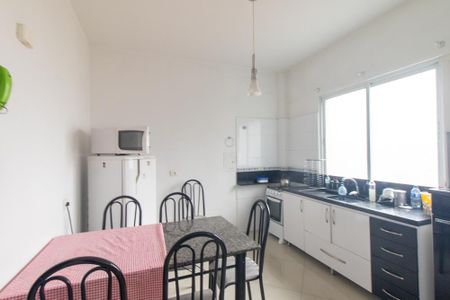 Apartamento para alugar com 130m², 3 quartos e sem vaga Apartamento para alugar com 130m², 3 quartos e sem vagaCozinha