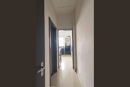 Corredor de apartamento para alugar com 3 quartos, 130m² em Centro, Curitiba
