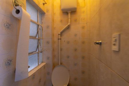 Apartamento para alugar com 130m², 3 quartos e sem vaga Apartamento para alugar com 130m², 3 quartos e sem vagaBanheiro de serviço