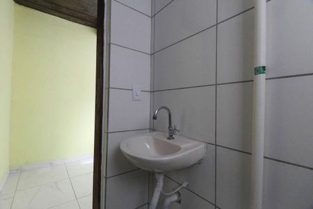 Casa para alugar com 1 quarto, 16m² em Vila Olinda, São Paulo