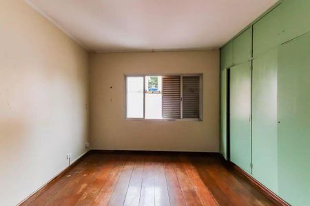 Casa à venda com 235m², 3 quartos e 2 vagas