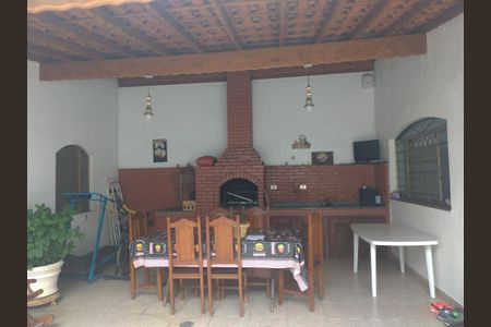 Casa à venda com 250m², 3 quartos e 4 vagas