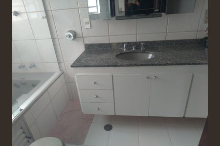 Casa à venda com 250m², 3 quartos e 4 vagas