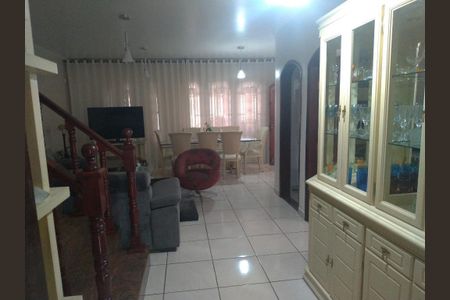 Casa à venda com 3 quartos, 250m² em Parque Renato Maia, Guarulhos