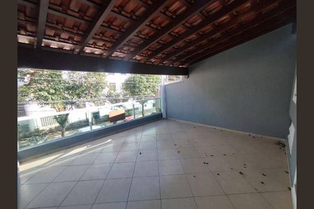Casa à venda com 3 quartos, 154m² em Jardim Ester Yolanda, São Paulo