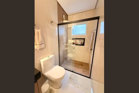 Casa à venda com 183m², 3 quartos e 2 vagasBanheiro da Suíte