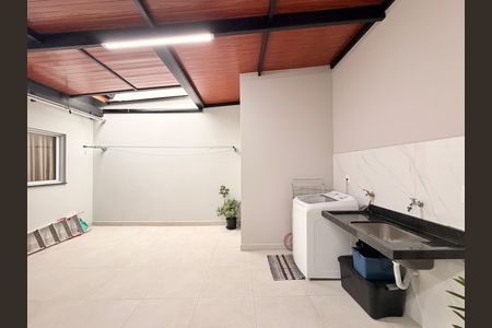 Casa à venda com 183m², 3 quartos e 2 vagasÁrea de Serviço