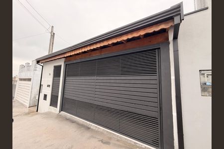 Casa à venda com 183m², 3 quartos e 2 vagasFachada