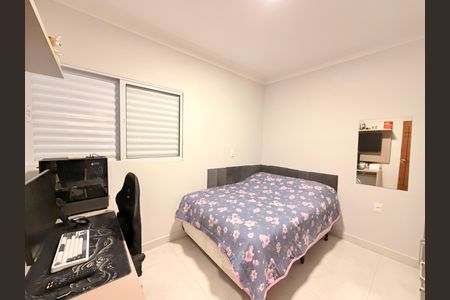 Casa à venda com 183m², 3 quartos e 2 vagasQuarto 3