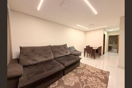 Casa à venda com 183m², 3 quartos e 2 vagasSala