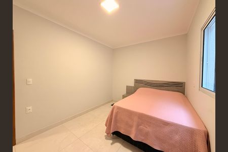 Casa à venda com 183m², 3 quartos e 2 vagasQuarto 2