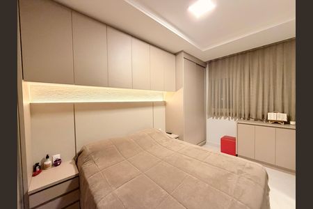 Casa à venda com 183m², 3 quartos e 2 vagasSuíte