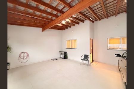 Casa à venda com 183m², 3 quartos e 2 vagasGaragem