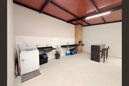 Casa à venda com 183m², 3 quartos e 2 vagasÁrea de Serviço