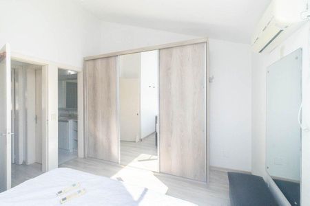 Quarto de apartamento à venda com 2 quartos, 77m² em Humaitá, Porto Alegre
