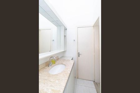 Apartamento para alugar com 77m², 2 quartos e 1 vagaBanheiro 2