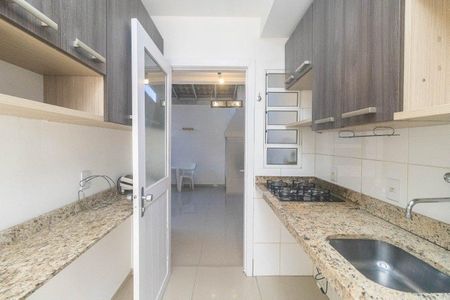 Cozinha de apartamento à venda com 2 quartos, 77m² em Humaitá, Porto Alegre