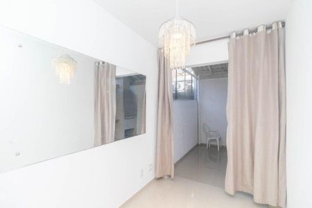 Apartamento para alugar com 77m², 2 quartos e 1 vagaQuarto