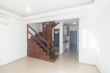 Sala de apartamento à venda com 2 quartos, 77m² em Humaitá, Porto Alegre