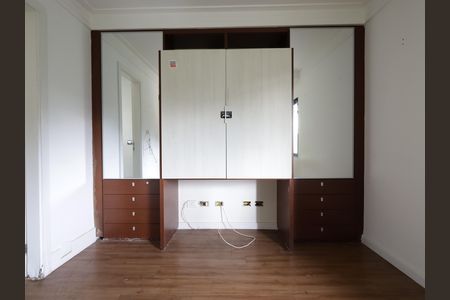 Apartamento à venda com 286m², 4 quartos e 5 vagasSuíte 4
