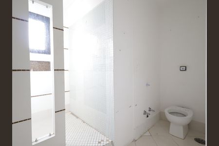 Apartamento à venda com 286m², 4 quartos e 5 vagasBanheiro da Suíte 3