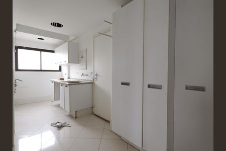 Apartamento à venda com 286m², 4 quartos e 5 vagasÁrea de Serviço