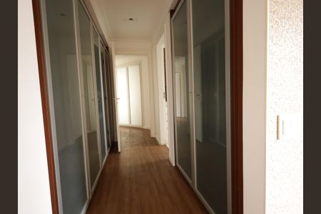 Apartamento à venda com 286m², 4 quartos e 5 vagasCloset da suíte 3