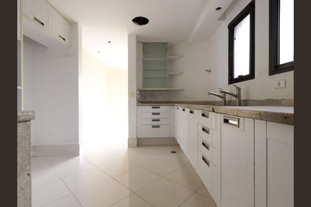 Apartamento à venda com 286m², 4 quartos e 5 vagasCozinha