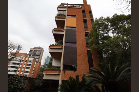 Apartamento à venda com 286m², 4 quartos e 5 vagasFachada
