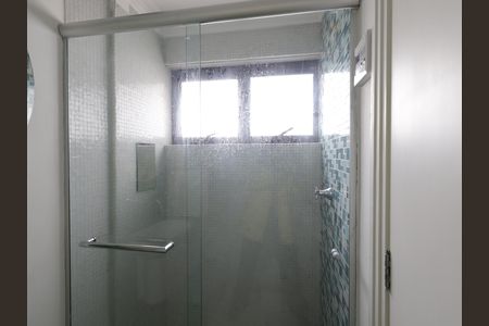 Apartamento à venda com 286m², 4 quartos e 5 vagasBanheiro da Suíte 4