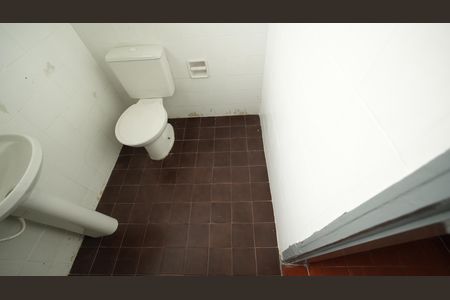Casa para alugar com 143m², 2 quartos e 2 vagasBanheiro Social