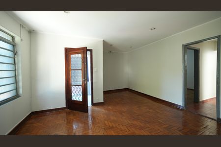 Sala de casa para alugar com 2 quartos, 143m² em Jardim Bela Vista, Santo André