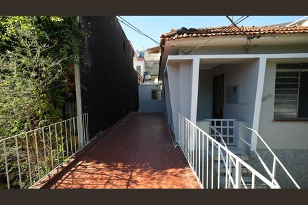 Casa para alugar com 143m², 2 quartos e 2 vagasQuintal