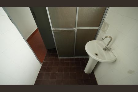 Casa para alugar com 143m², 2 quartos e 2 vagasBanheiro Social