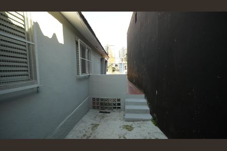 Casa para alugar com 143m², 2 quartos e 2 vagasQuintal