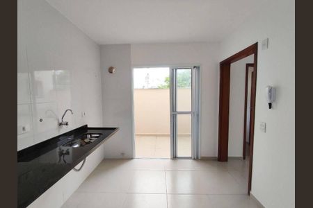 Casa à venda com 74m², 2 quartos e 1 vaga