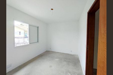 Casa à venda com 74m², 2 quartos e 1 vaga
