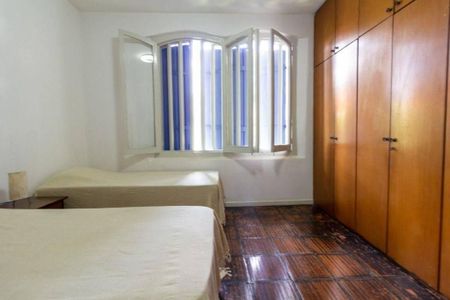 Casa à venda com 580m², 4 quartos e 5 vagas